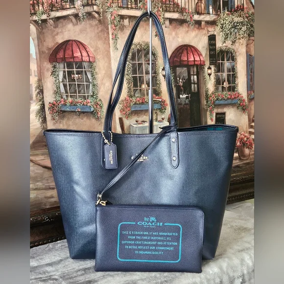 Coach Reversible City Tote In Riley Plaid/Blue With Pouch - Picture 2 of 10
